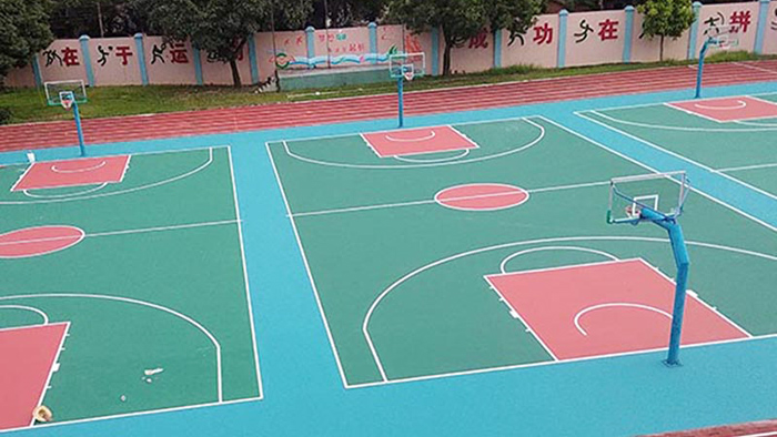 惠州同心汽配城新的籃球架上場，助力員工強身健體