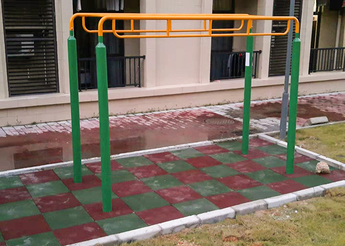 戶外健身器材